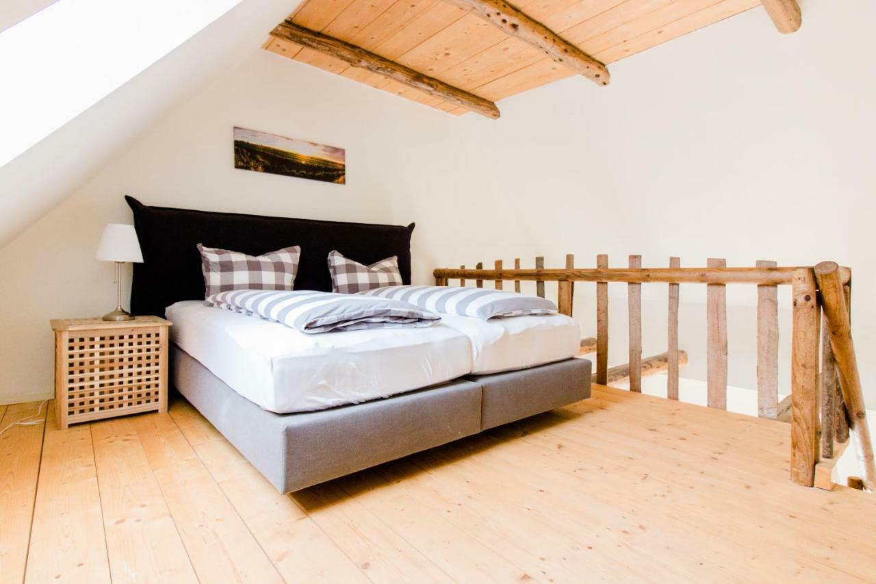 Wilhelmshof Feggendorf Guest House ภายนอก รูปภาพ
