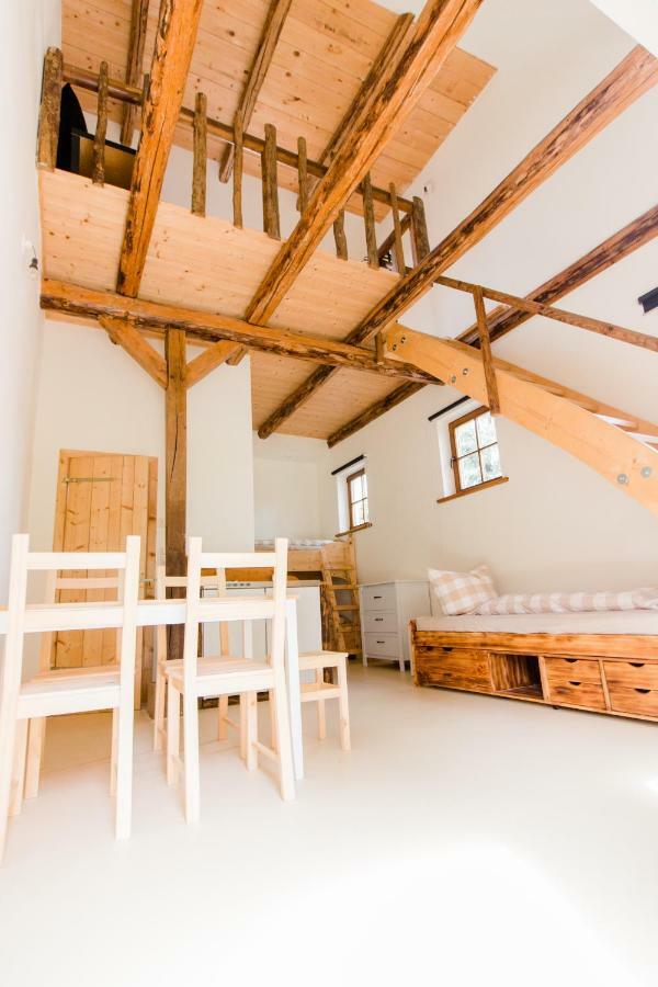 Wilhelmshof Feggendorf Guest House ภายนอก รูปภาพ